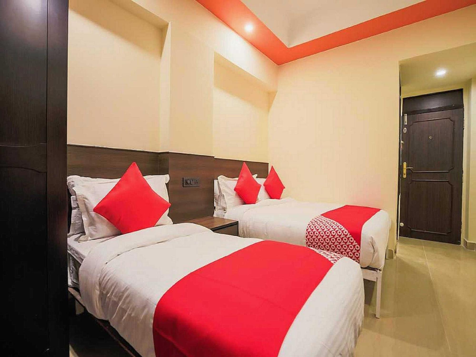 Hotel Anand Amritsar Exterior foto